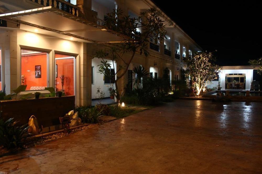 The Blessing Place Hotel 2*
